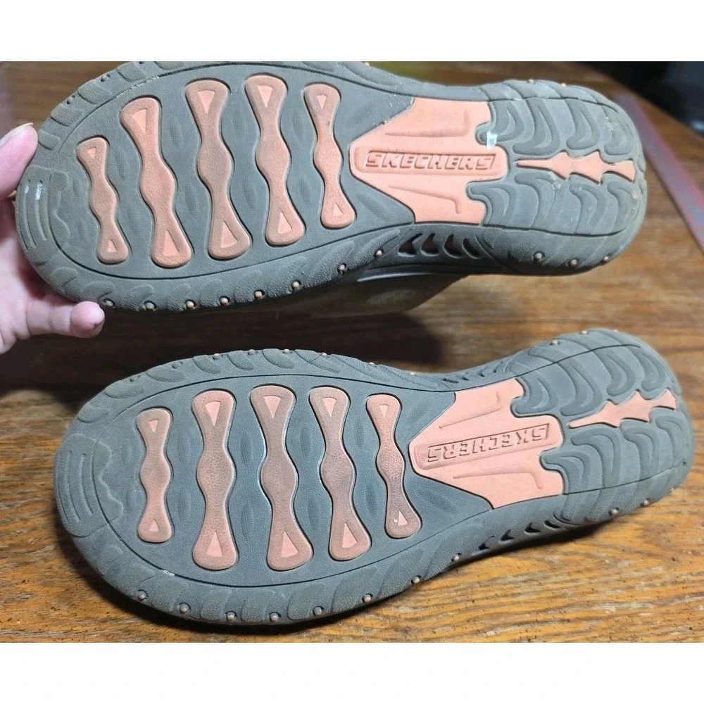 Skechers women size